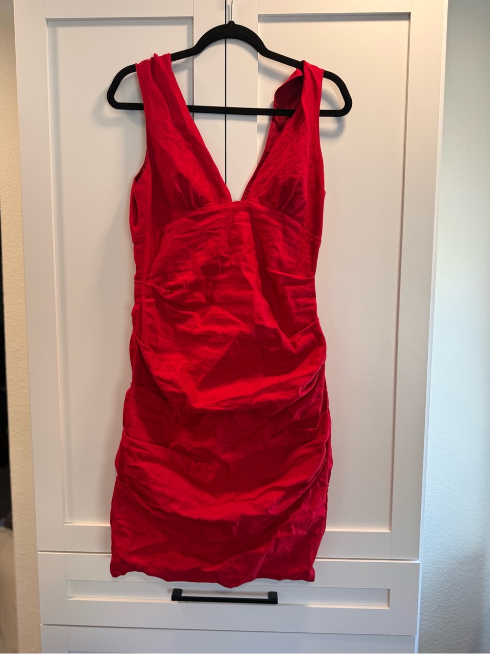 Nicole Miller Red V-Neck Sleeveless Women’s Dress